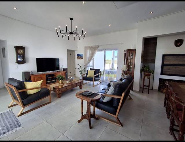 3 BEDROOM HOUSE FOR SALE IN LAMPIESBAAI